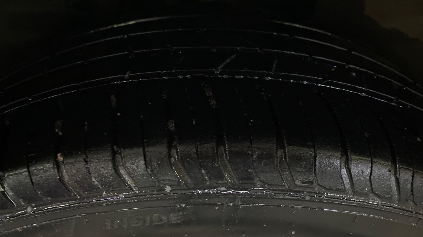 2022 Skoda SLAVIA STYLE 1.0L TSI AT, Petrol, Automatic, 91,036 km, Right Rear Tyre Tread