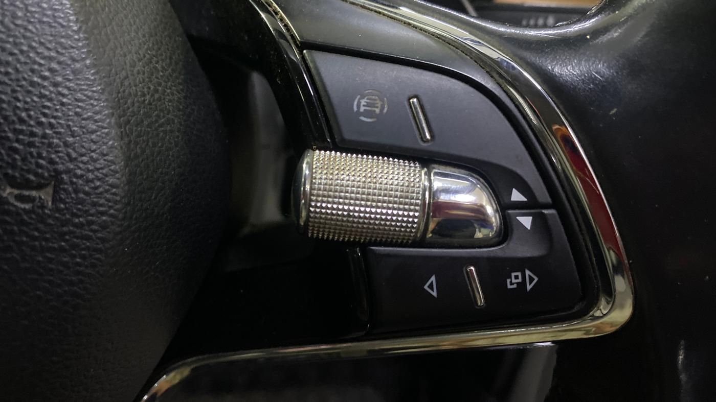 2022 Skoda SLAVIA STYLE 1.0L TSI AT, Petrol, Automatic, 91,036 km, Adaptive Cruise Control