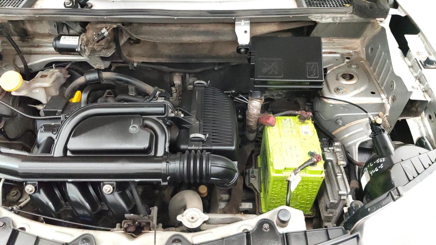 2019 Renault Kwid RXT 1.0 AMT (O), Petrol, Automatic, 55,391 km, Engine View - Left