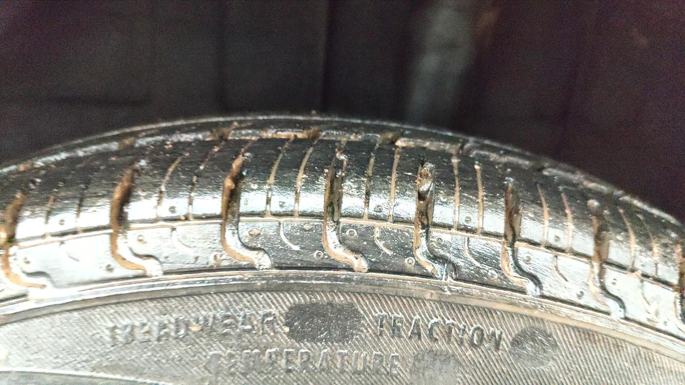 2019 Renault Kwid RXT 1.0 AMT (O), Petrol, Automatic, 55,391 km, Left Rear Tyre Tread
