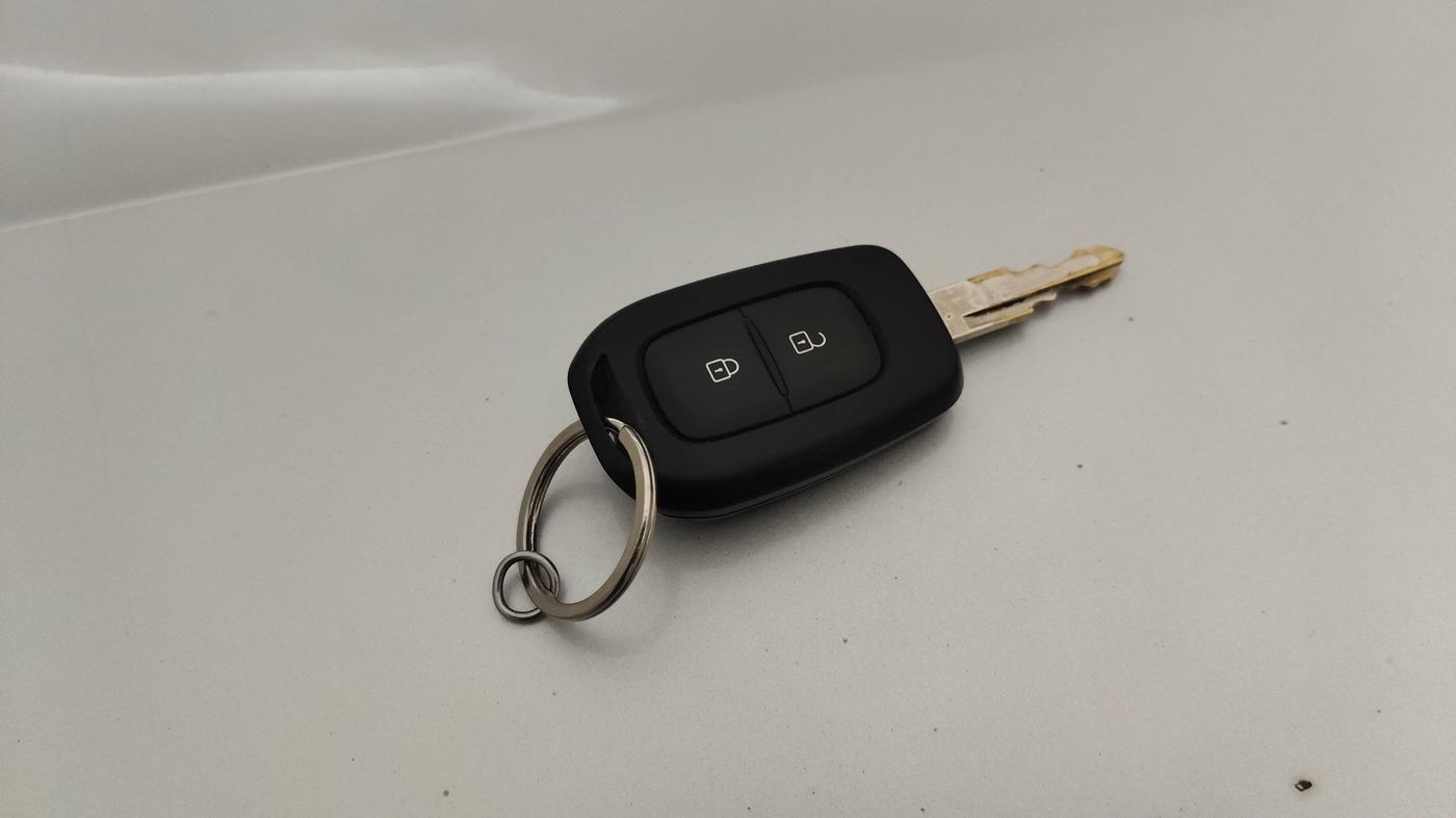 2019 Renault Kwid RXT 1.0 AMT (O), Petrol, Automatic, 55,391 km, Key Close Up