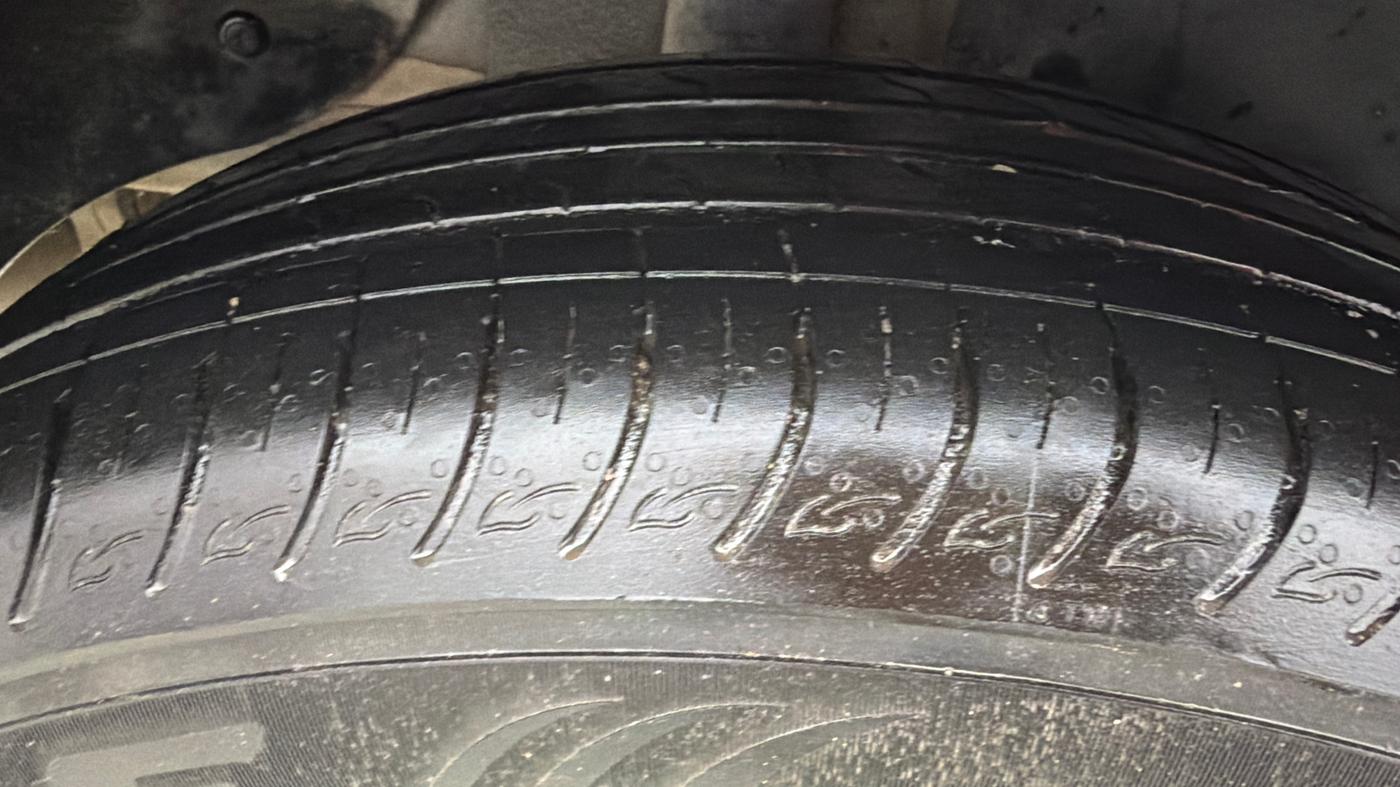 2015 Hyundai Creta SX PLUS 1.6 PETROL, Petrol, Manual, 57,171 km, Right Rear Tyre Tread