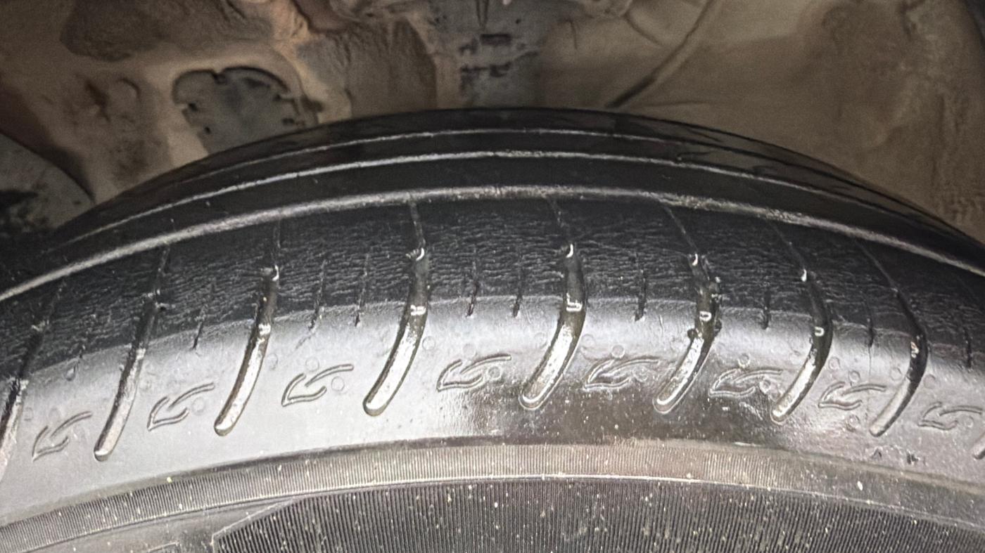 2015 Hyundai Creta SX PLUS 1.6 PETROL, Petrol, Manual, 57,171 km, Left Front Tyre Tread