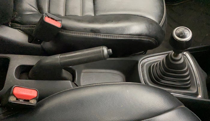 2018 Honda Amaze 1.5L I-DTEC S, Diesel, Manual, 1,34,057 km, Gear Lever