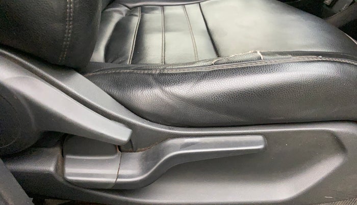 2018 Honda Amaze 1.5L I-DTEC S, Diesel, Manual, 1,34,057 km, Driver Side Adjustment Panel