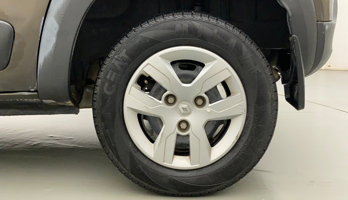 2018 Renault Kwid RXT 1.0 AMT (O), Petrol, Automatic, 33,105 km, Left Rear Wheel