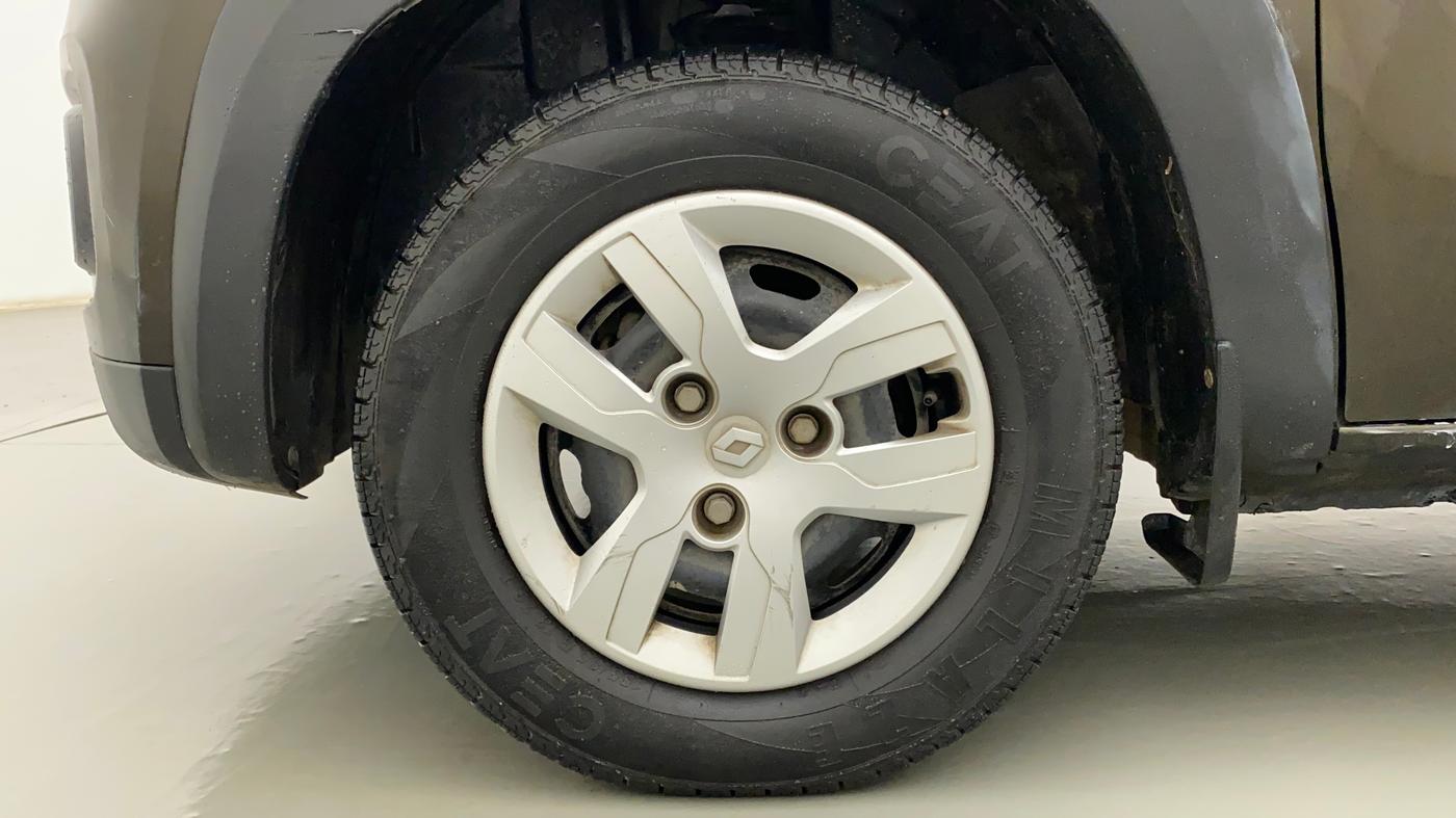 2018 Renault Kwid RXT 1.0 AMT (O), Petrol, Automatic, 33,105 km, Left Front Wheel