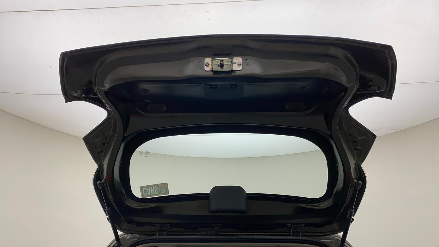 2018 Renault Kwid RXT 1.0 AMT (O), Petrol, Automatic, 33,105 km, Boot Door Open