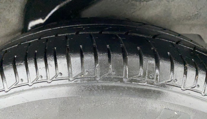 2012 Hyundai i10 MAGNA 1.2 KAPPA2, Petrol, Manual, 22,444 km, Left Rear Tyre Tread