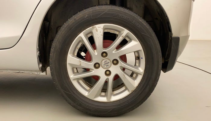2014 Maruti Swift ZXI, Petrol, Manual, 1,38,222 km, Left Rear Wheel