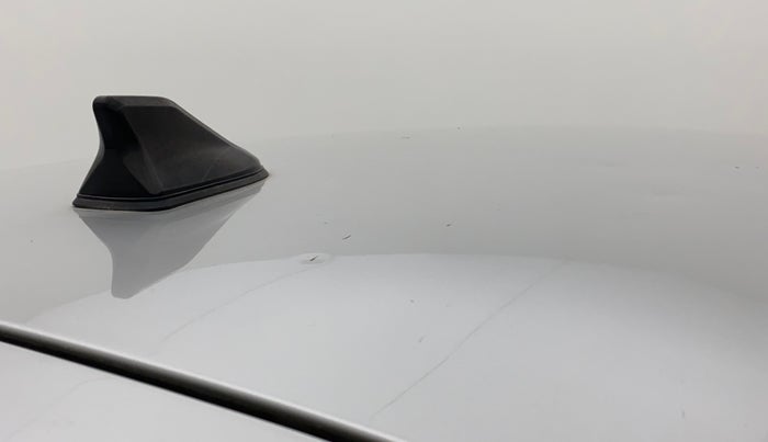 2014 Maruti Swift ZXI, Petrol, Manual, 1,38,222 km, Roof - Slightly dented