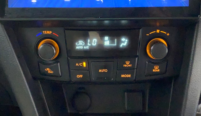 2014 Maruti Swift ZXI, Petrol, Manual, 1,38,222 km, AC Unit - Car heater not working