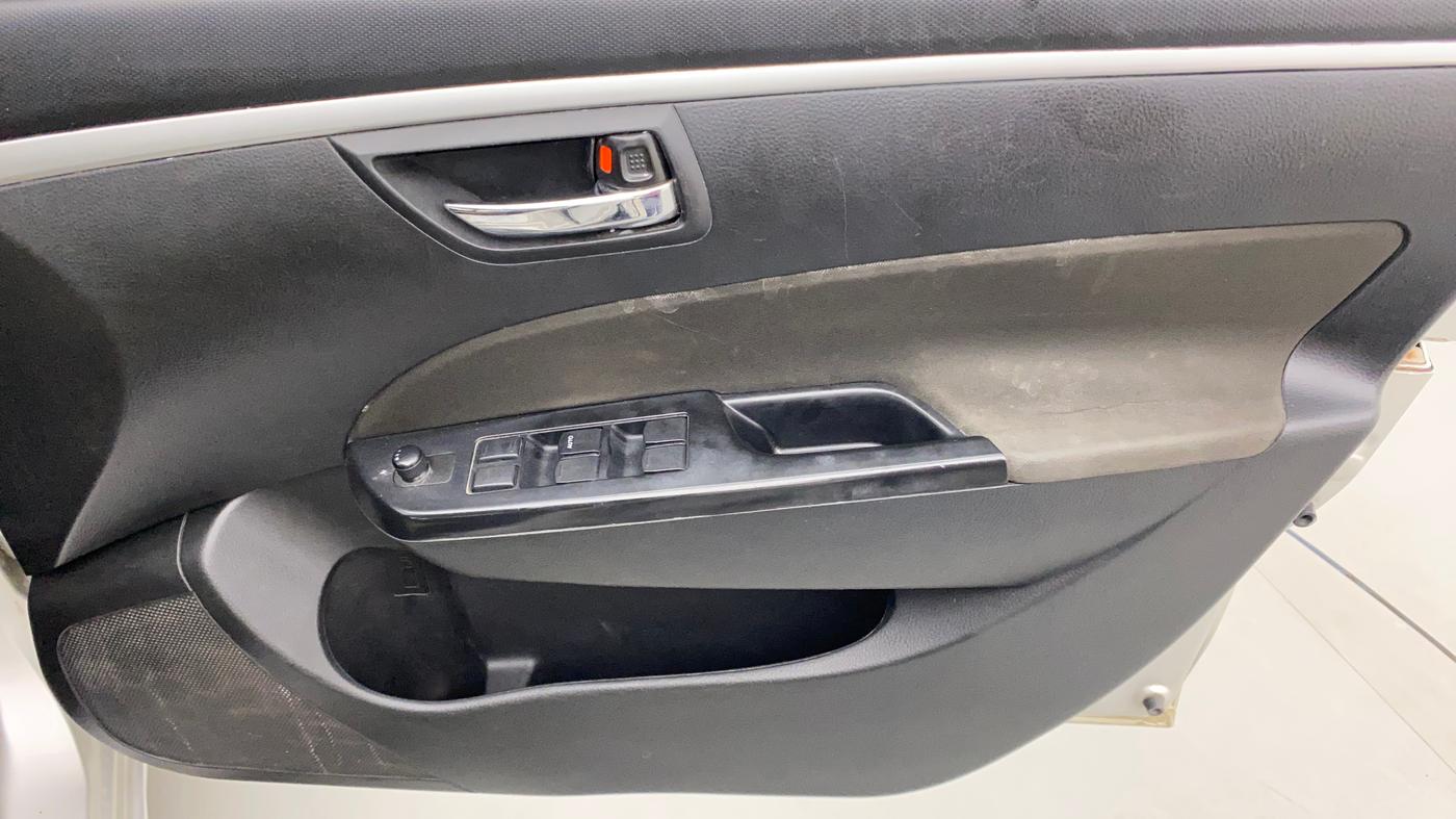 2014 Maruti Swift ZXI, Petrol, Manual, 1,38,222 km, Driver Side Door Panels Control