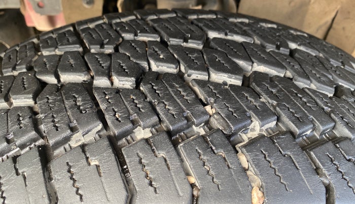 2024 Mahindra Thar LX HT PETROL 4WD MT, Petrol, Manual, 18,457 km, Left Front Tyre Tread