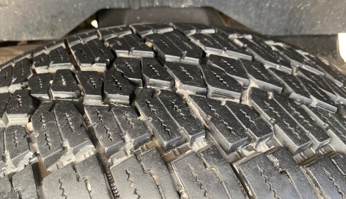 2024 Mahindra Thar LX HT PETROL 4WD MT, Petrol, Manual, 18,457 km, Left Rear Tyre Tread