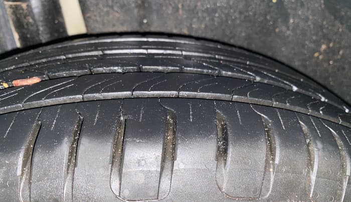 2017 Maruti Ciaz DELTA DIESEL 1.3, Diesel, Manual, 96,465 km, Right Rear Tyre Tread