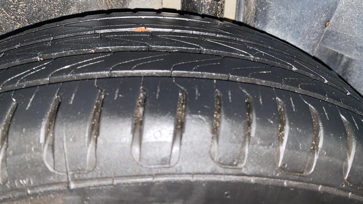 2017 Maruti Ciaz DELTA DIESEL 1.3, Diesel, Manual, 96,465 km, Left Rear Tyre Tread