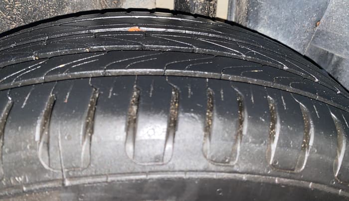 2017 Maruti Ciaz DELTA DIESEL 1.3, Diesel, Manual, 96,465 km, Left Rear Tyre Tread