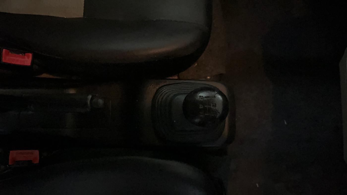 2019 Maruti Eeco 5 STR WITH A/C+HTR, Petrol, Manual, 40,669 km, Gear Lever