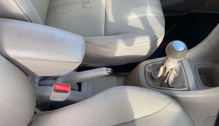 2016 Maruti Ertiga VXI, Petrol, Manual, 28,858 km, Gear Lever
