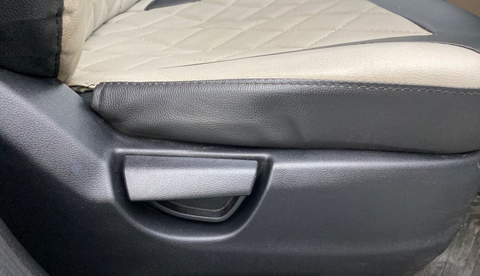 2021 Hyundai NEW SANTRO SPORTZ EXECUTIVE MT CNG, CNG, Manual, 11,063 km, Driver Side Adjustment Panel