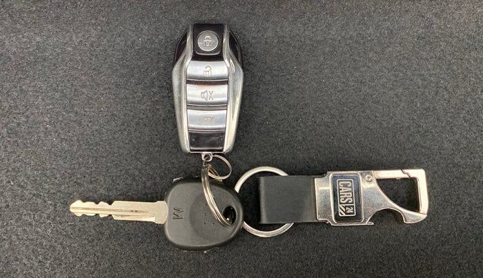 2021 Hyundai NEW SANTRO SPORTZ EXECUTIVE MT CNG, CNG, Manual, 11,063 km, Key Close Up