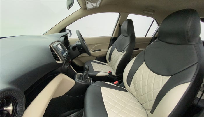 2021 Hyundai NEW SANTRO SPORTZ EXECUTIVE MT CNG, CNG, Manual, 11,063 km, Right Side Front Door Cabin