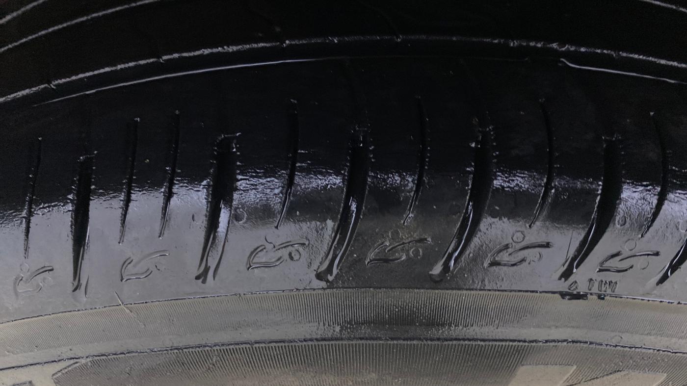 2017 Nissan Terrano XV D PREMIUM AMT, Diesel, Automatic, 55,977 km, Left Front Tyre Tread