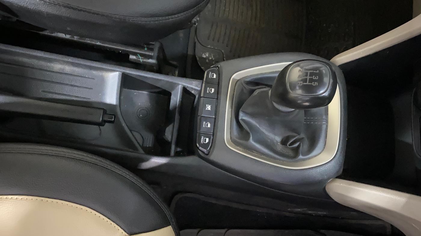 2019 Hyundai NEW SANTRO SPORTZ MT, Petrol, Manual, 79,275 km, Gear Lever