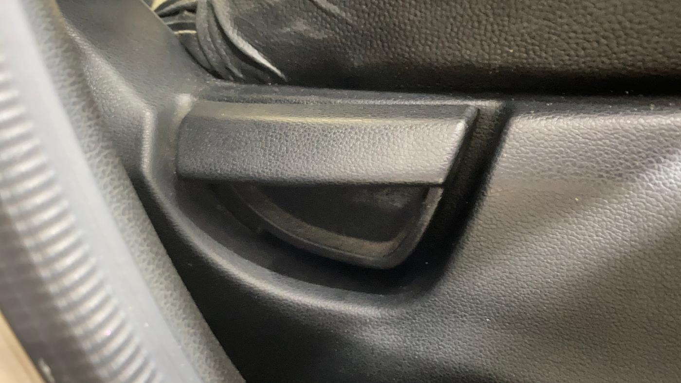 2019 Hyundai NEW SANTRO SPORTZ MT, Petrol, Manual, 79,275 km, Driver Side Adjustment Panel