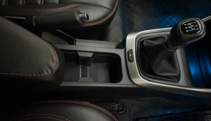 2020 Tata ALTROZ XZ PETROL, Petrol, Manual, 11,831 km, Gear Lever