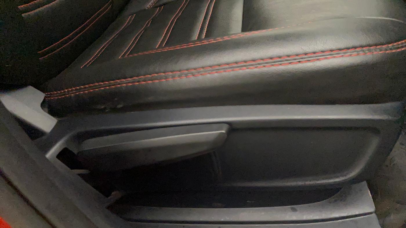 2020 Tata ALTROZ XZ PETROL, Petrol, Manual, 11,831 km, Driver Side Adjustment Panel