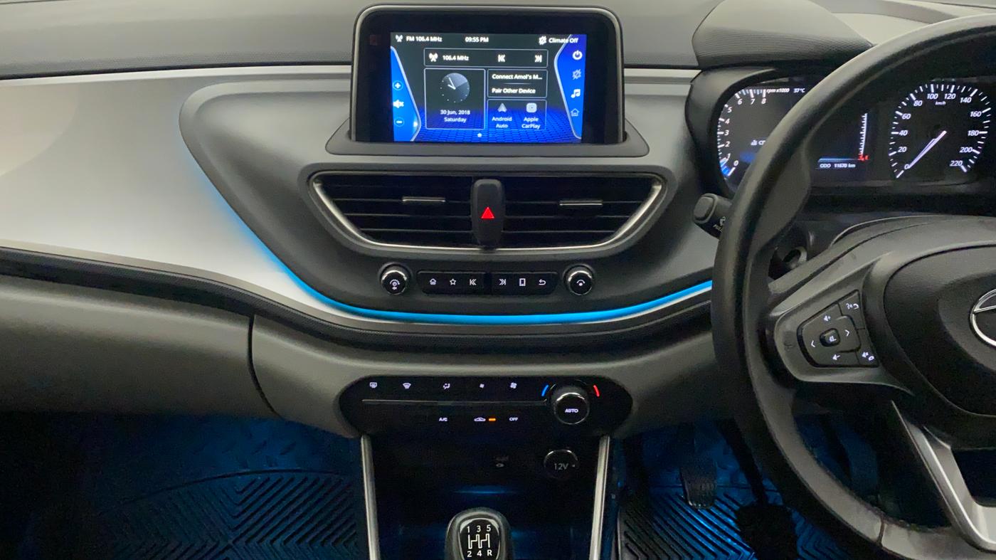 2020 Tata ALTROZ XZ PETROL, Petrol, Manual, 11,831 km, Air Conditioner