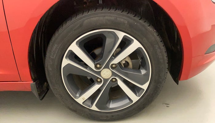 2020 Tata ALTROZ XZ PETROL, Petrol, Manual, 11,831 km, Right Front Wheel