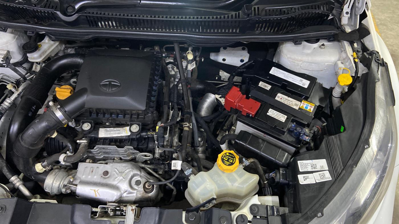 2023 Tata NEXON XZ PLUS PETROL SUNROOF, Petrol, Manual, 7,308 km, Engine View - Left