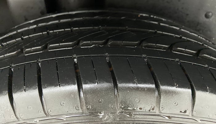 2019 MG HECTOR SHARP DCT PETROL, Petrol, Automatic, 13,186 km, Right Rear Tyre Tread