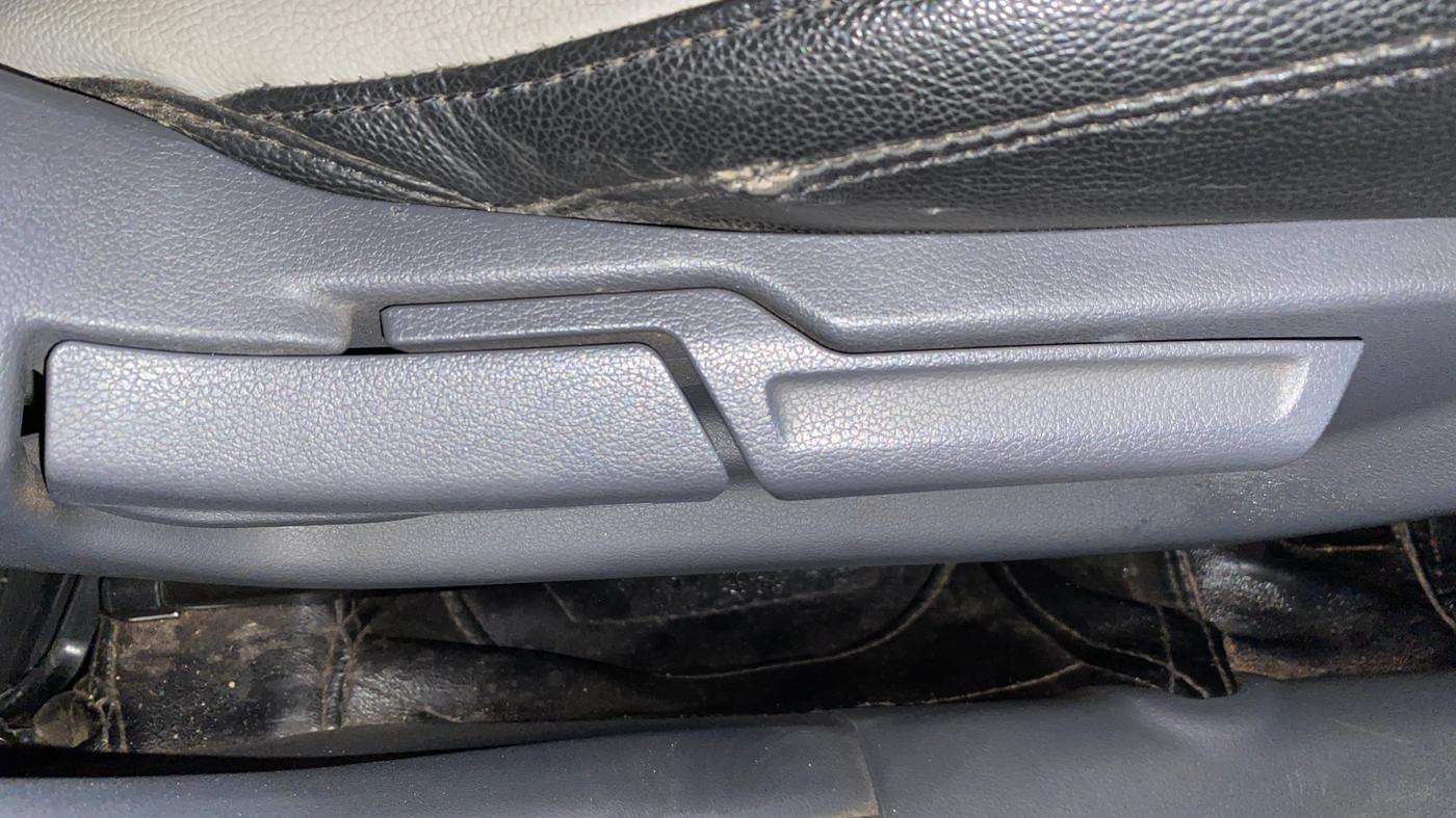 2021 Hyundai AURA SX 1.2, Petrol, Manual, 35,273 km, Driver Side Adjustment Panel