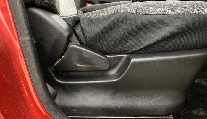 2019 Datsun Redi Go T (O), Petrol, Manual, 28,678 km, Driver Side Adjustment Panel