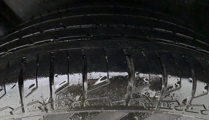 2017 Maruti S Cross DELTA SHVS, Diesel, Manual, 45,606 km, Left Front Tyre Tread