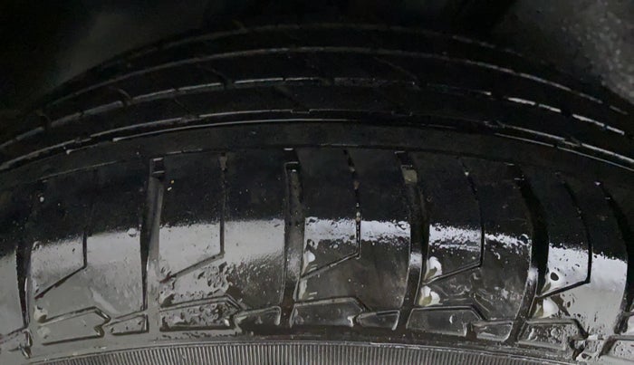 2017 Maruti S Cross DELTA SHVS, Diesel, Manual, 45,606 km, Right Rear Tyre Tread