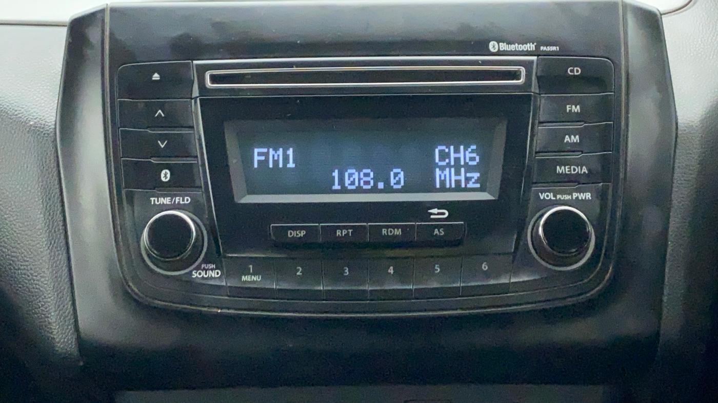 2018 Maruti Swift VXI AMT, Petrol, Automatic, 48,274 km, Infotainment System