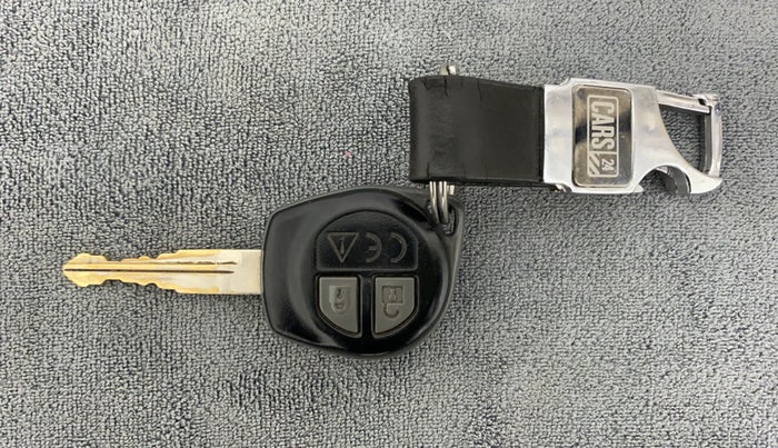 2018 Maruti Swift VXI AMT, Petrol, Automatic, 48,274 km, Key Close Up