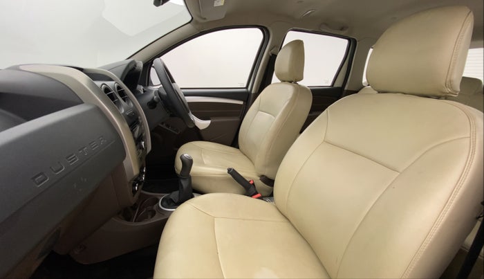 2016 Renault Duster RXL PETROL 104, Petrol, Manual, 45,641 km, Right Side Front Door Cabin
