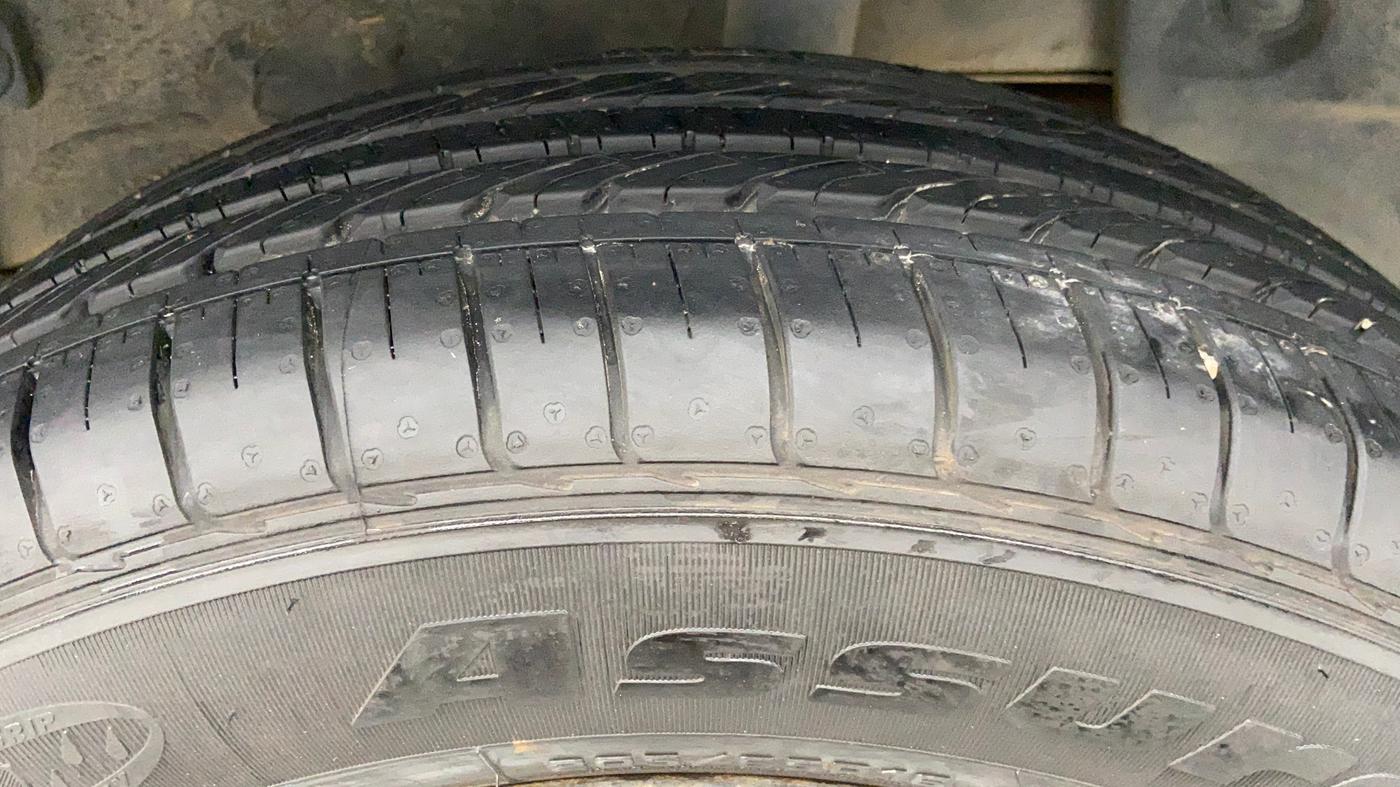 2016 Renault Duster RXL PETROL 104, Petrol, Manual, 45,641 km, Left Rear Tyre Tread