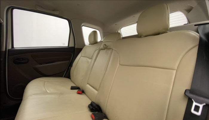 2016 Renault Duster RXL PETROL 104, Petrol, Manual, 45,641 km, Right Side Rear Door Cabin