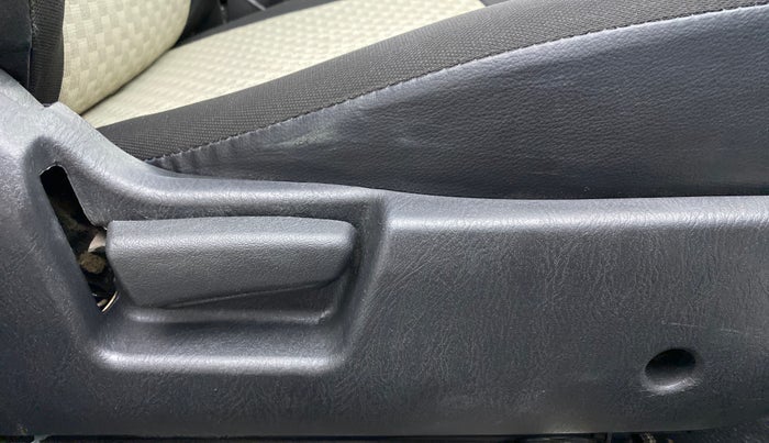 2021 Maruti Alto LXI, Petrol, Manual, 20,870 km, Driver Side Adjustment Panel