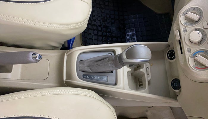 2021 Maruti Ertiga VXI AT SHVS, Petrol, Automatic, 1,37,334 km, Gear Lever