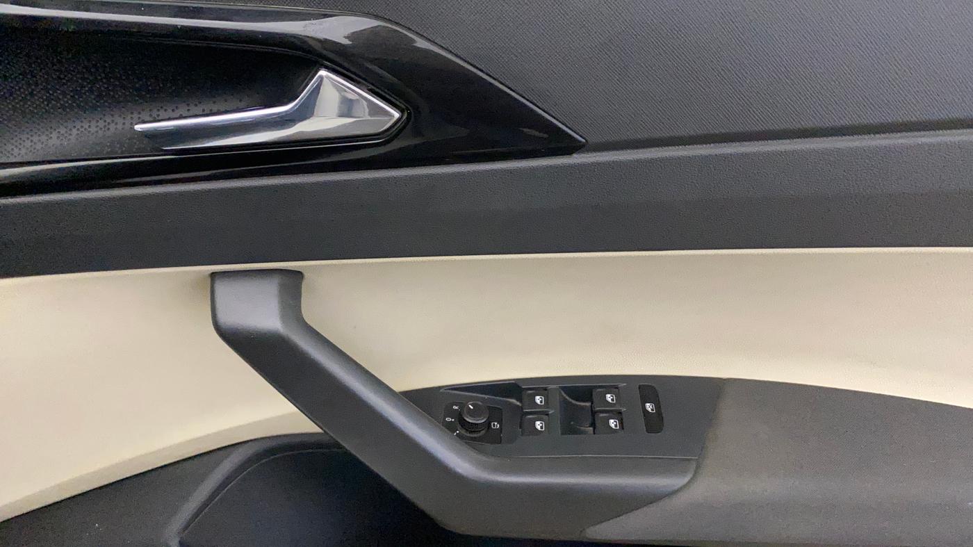 2022 Skoda SLAVIA AMBITION 1.0L TSI MT, Petrol, Manual, 78,434 km, Driver Side Door Panels Control