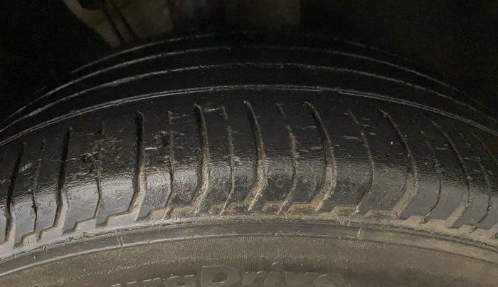 2022 Skoda SLAVIA AMBITION 1.0L TSI MT, Petrol, Manual, 78,412 km, Right Front Tyre Tread