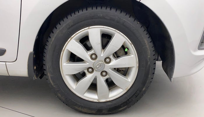 2017 Hyundai Xcent SX 1.2, Petrol, Manual, 92,097 km, Right Front Wheel